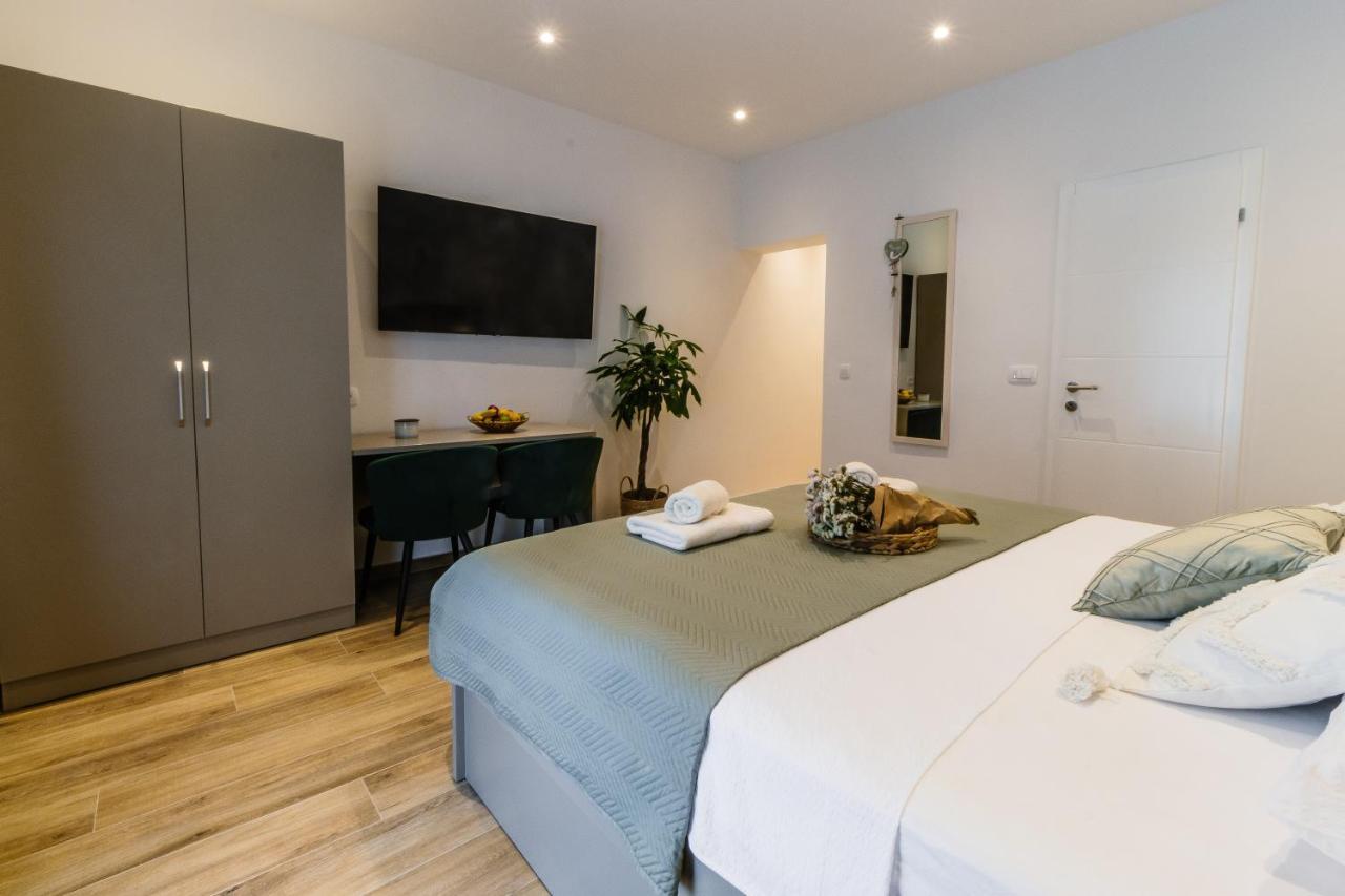 Apartments Kiwi Дубровник Екстериор снимка